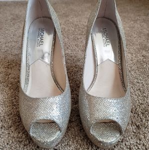 Michael Kors Peep Toe Silver Pumps Size 8